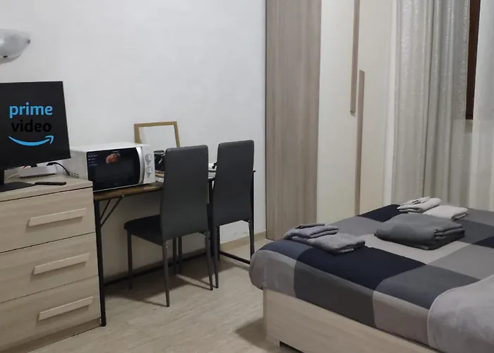 Pansiyon Golden - Golden - Close To Metro C Roma